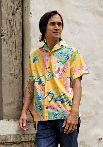 "Final Sale" Abstract Havana Hibiscus Paradise Button-Up Shirt in Tobacco