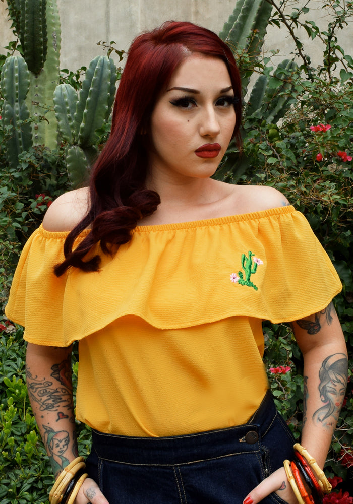 "Final Sale" Nopales Embroidered Cactus Flounce Top  in Mustard